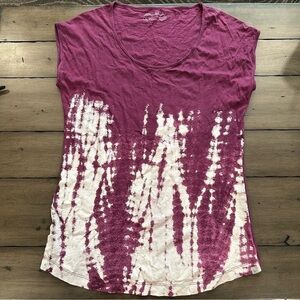 Eddie Bauer Outdoor Burgundy and White Short Sleeve Tee Size Small #J18